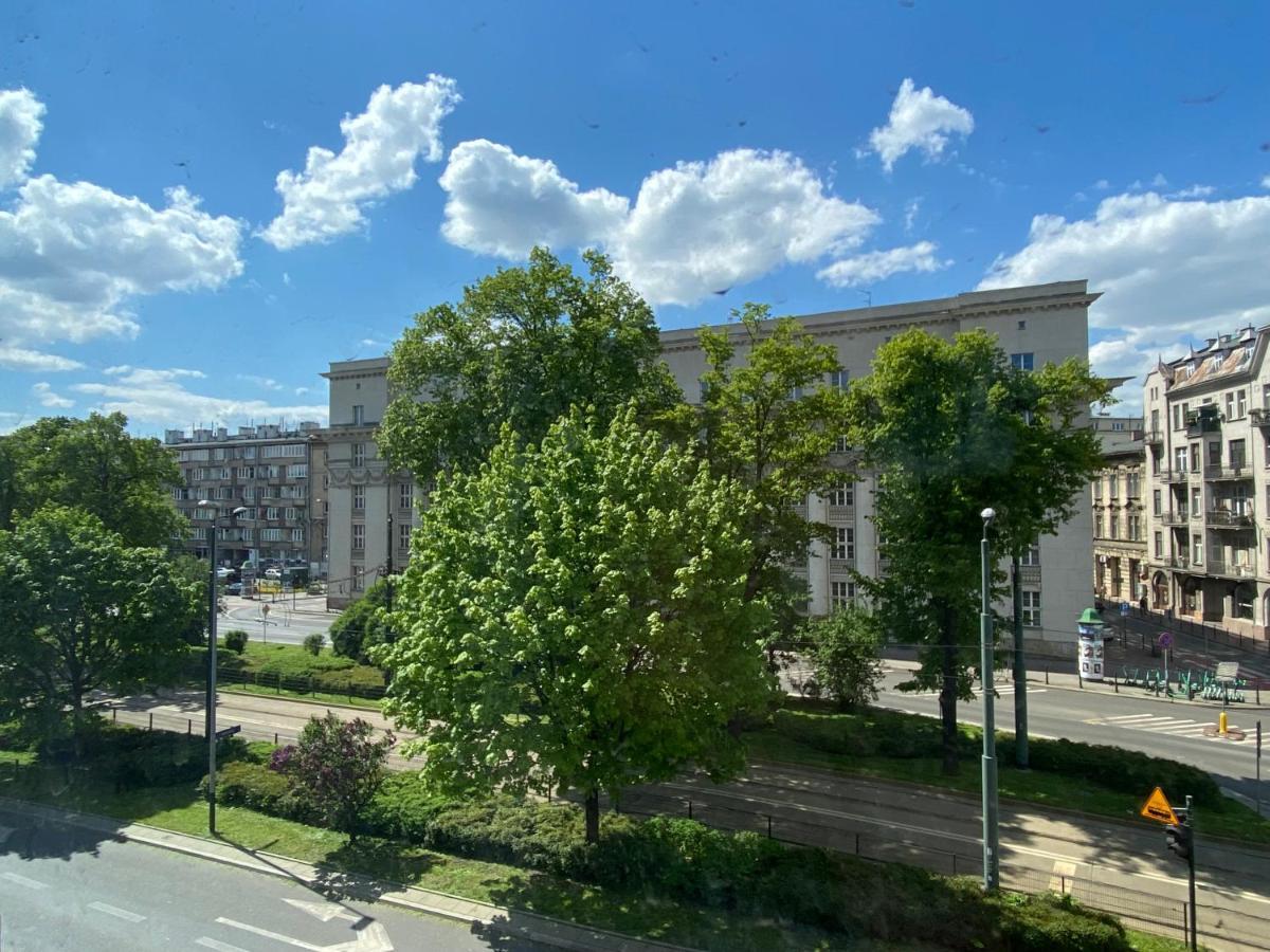 Apartament Czarny Z Jacuzzi Cracovia Esterno foto